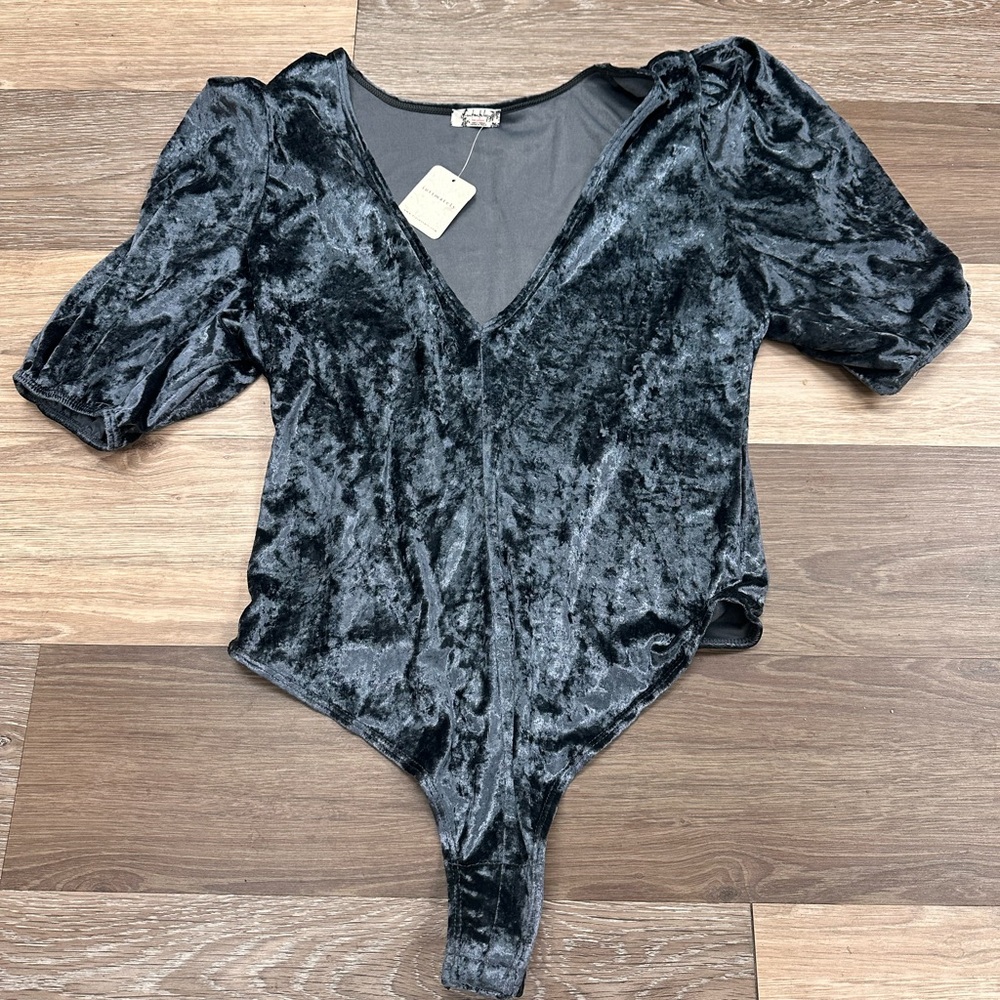 NWT Free People Don’t you wish Crushed Velvet Bodysuit Blue medium
